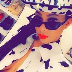 Meet your Posher, Porscha